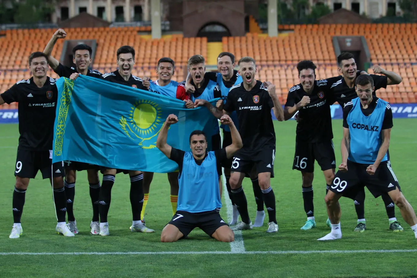 Шахтер в ЛК