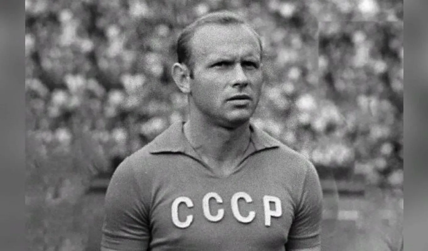 Футболист Эдуард Стрельцов