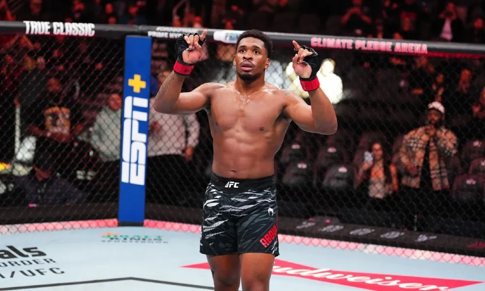 Абдул-Малик – Троколи прогноз на UFC 323 Лас-Вегас 7 декабря 2025 года