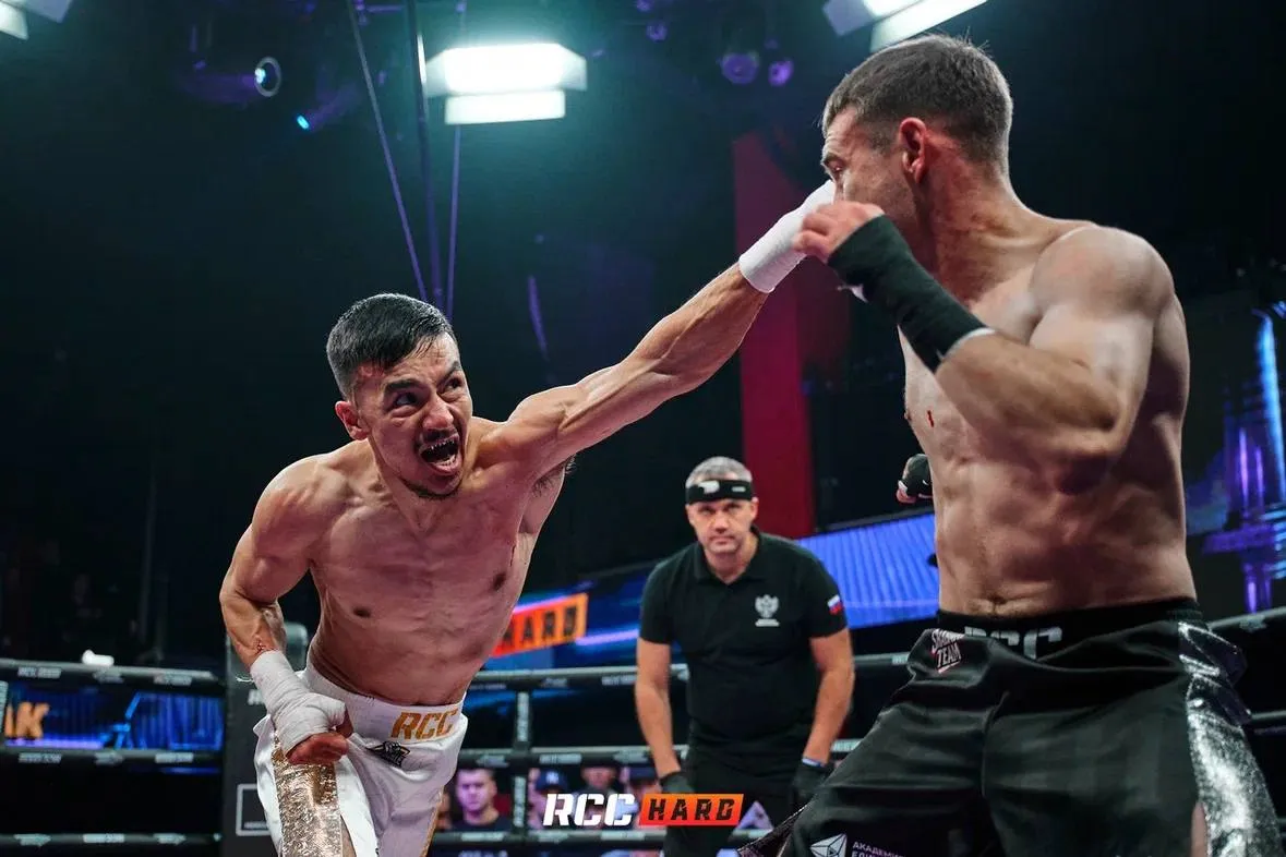 Торгынбек Амиров разгромил Дмитрия Спивака на турнире RCC HARD 16