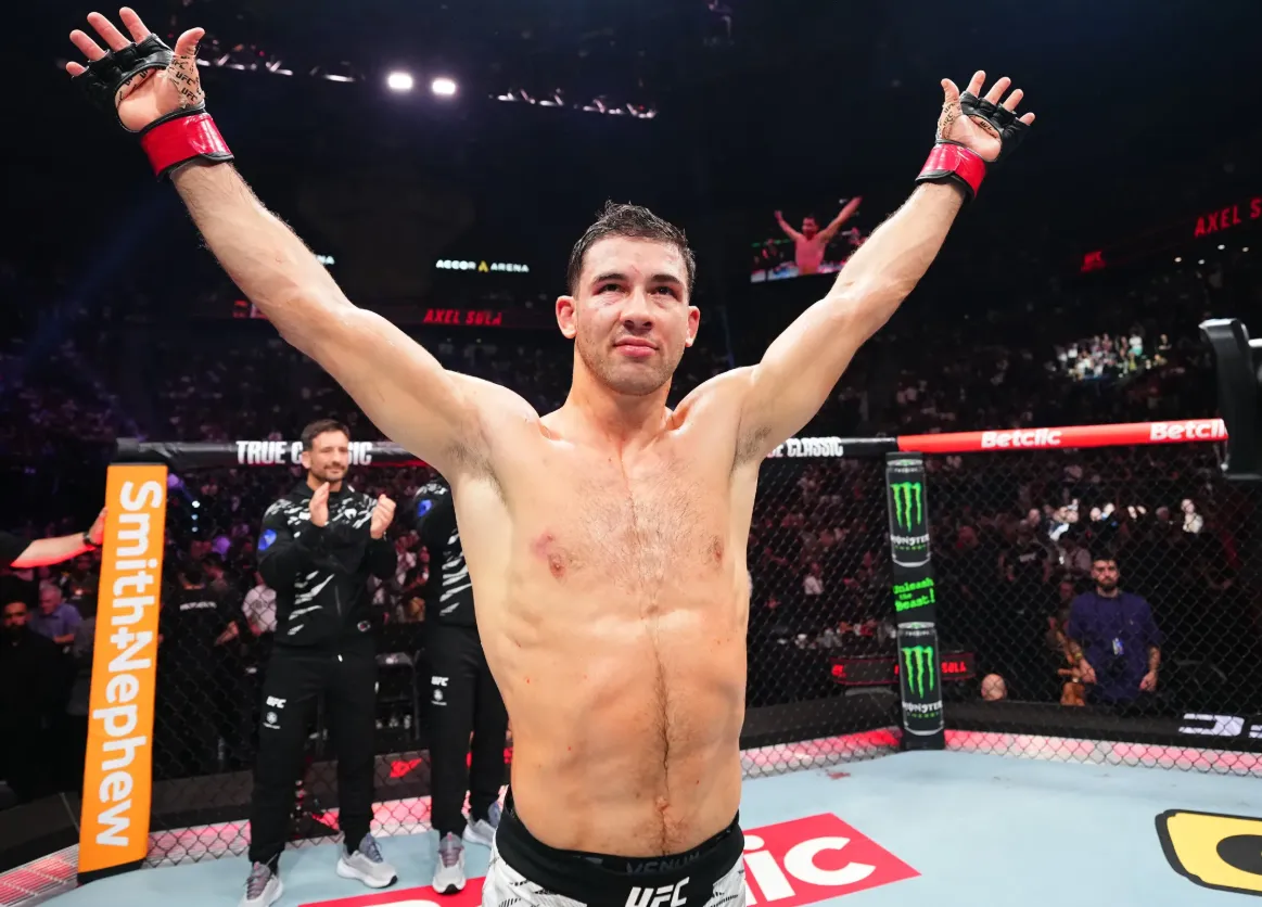 Джонс – Сола прогноз на UFC Fight Night 270 Лондон 22 марта 2026 года