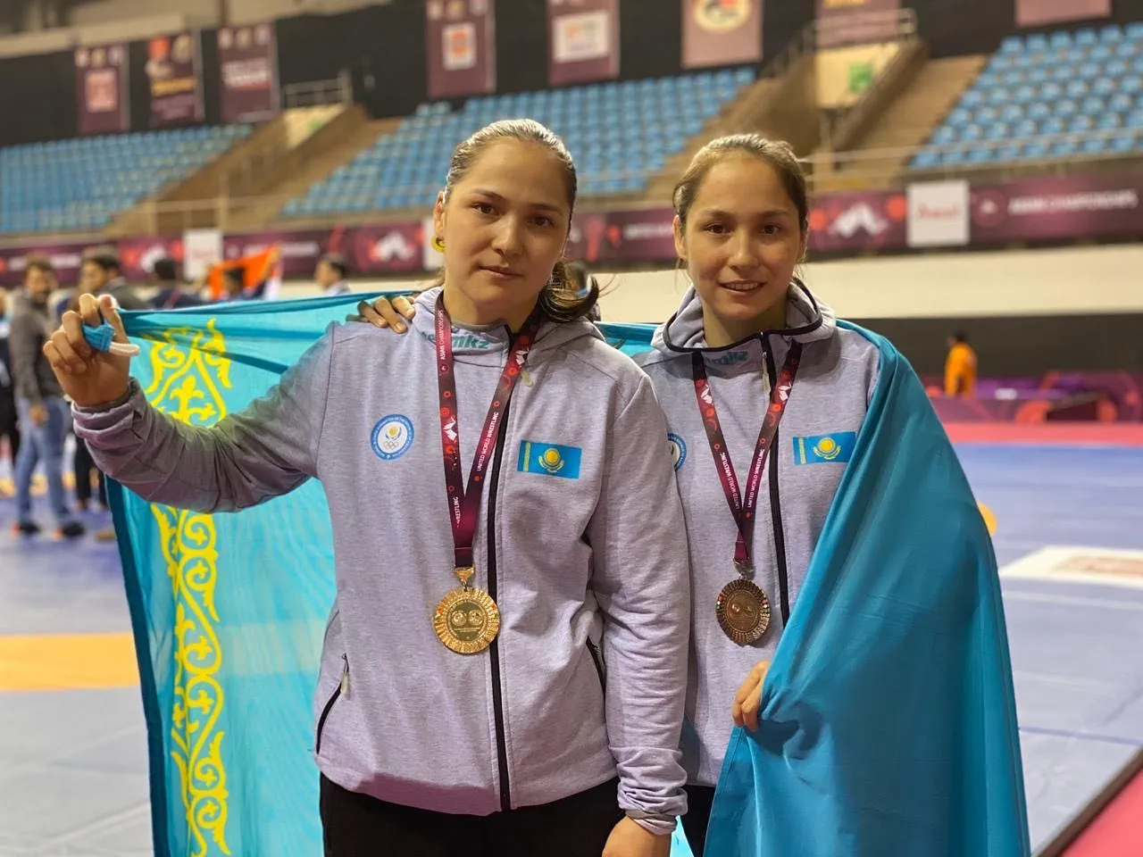Жамиля и Мадина Бакбергеновы
