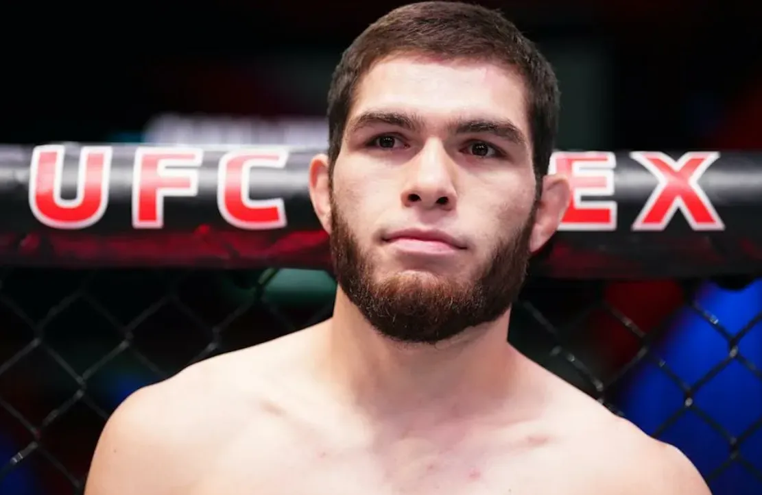 Алиев – Рок прогноз на UFC Fight Night 265 22 ноября 2025 года