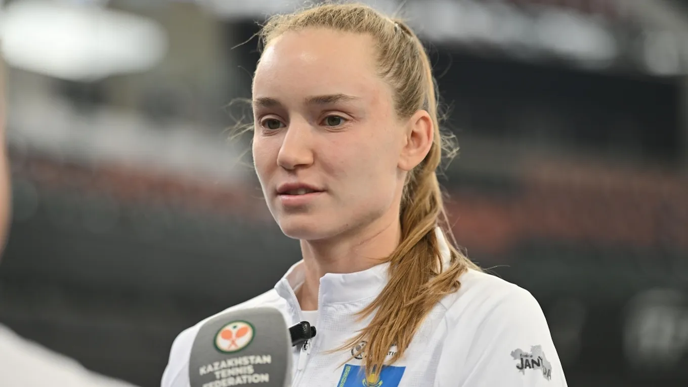 Елена Рыбакина