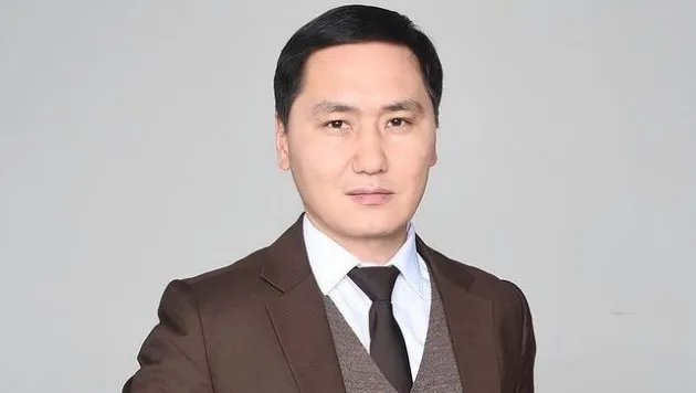 Бахтияр Артаев