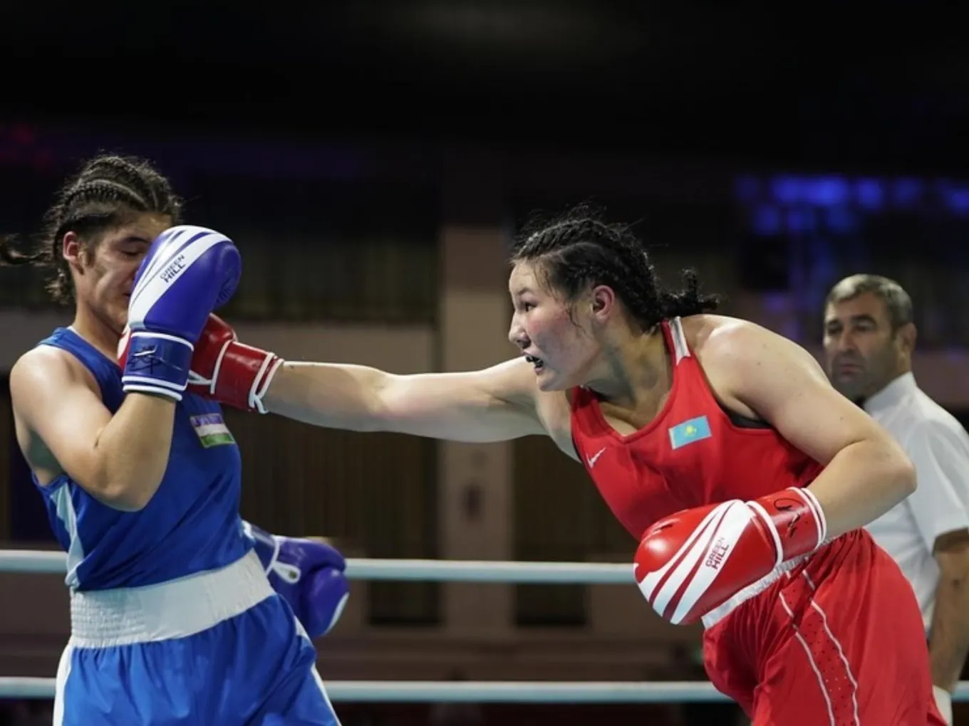 Елдана Талипова в атаке (чемпионка Азии +81 кг)