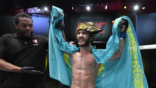 Морозов перед UFC 271: не считает соперника опасным, проявляет уважение к легендам и о фотке с Масвидалем
