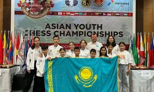 Казахстанские шахматисты завоевали 12 медалей на чемпионате Азии