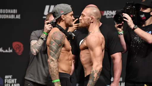 Макгрегор – Порье: видео лучших моментов и нокаута на турнире UFC 257