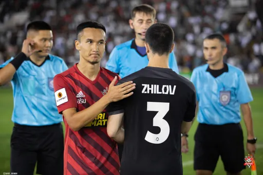 Беспределу не мешает даже ВАР? В одном туре КПЛ случились сразу три скандала из-за судейских решений