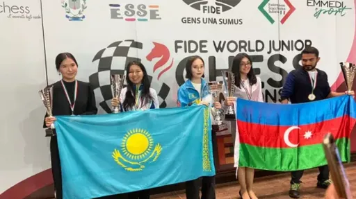 Серебро и бронзу завоевали казахстанские шахматистки на Чемпионате мира в Италии