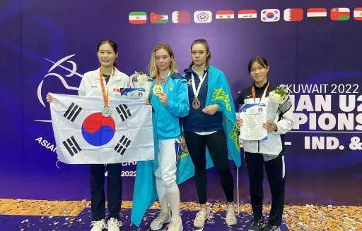 Казахстан завоевал золотую медаль чемпионата Азии по фехтованию