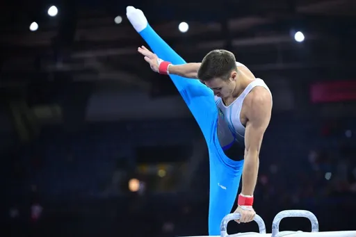 Двое казахстанских атлетов вышли в финал ЭКМ по спортивной гимнастике