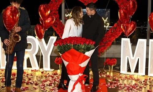 Сестра Шавката Рахмонова Сора получила предложение руки и сердца