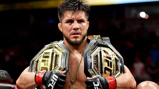 Экс-чемпион UFC в двух весовых категориях Генри Сехудо назвал слабые стороны Шавката Рахмонова