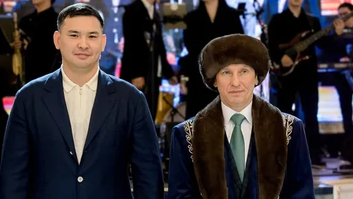 Первому олимпийскому чемпиону Казахстана подарили новый автомобиль