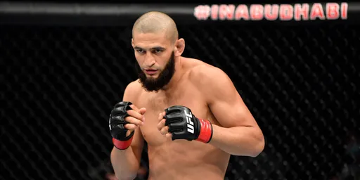 Хамзат Чимаев намекнул на возвращение в октагон и обратился к топам UFC