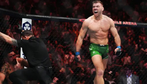 Дю Плесси: Мой послужной список в UFC лучше, чем у Чимаева