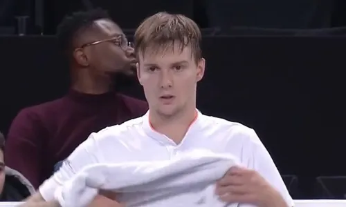 Бублик не смог выйти в финал турнира ATP