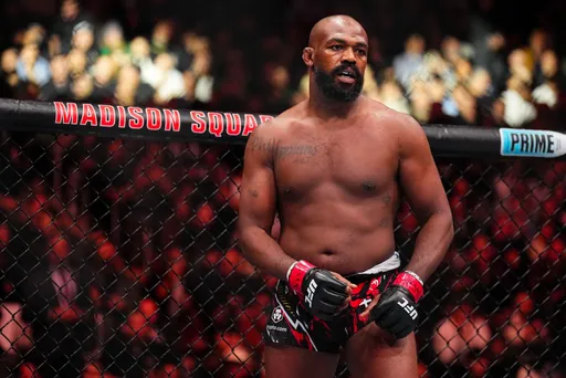Джон Джонс возвращается в UFC после слов Дональда Трампа
