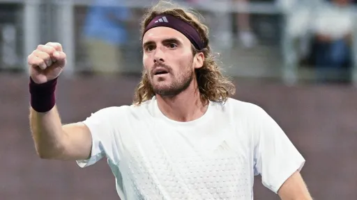 Циципас одержал волевую победу над Легечкой на US Open