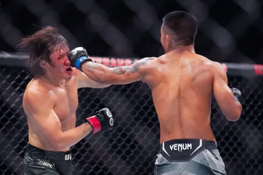 Боец Жалгас Жумагулов объяснил провал в UFC