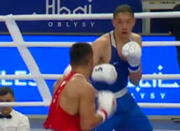 Сенсационный боксер Айбарулы пробился в финал чемпионата Казахстана