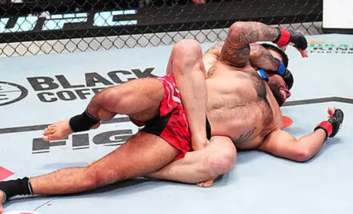 Скандал в UFC: бойца уволили после подозрений в сдаче боя