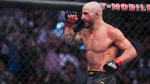 Чемпион UFC Алекс Волкановски выразил желание подраться с Конором Макгрегором