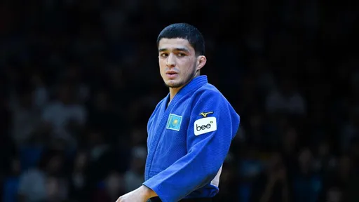 Казахстанец Шерзод Давлатов стал вице-чемпионом мира по дзюдо