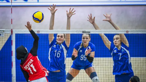 Сборная Казахстана проиграла Индонезии на старте чемпионата Азии по волейболу