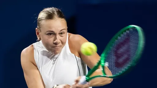Анисимова одержала волевую победу над Эалой и вышла в 1/8 финала Цинциннати