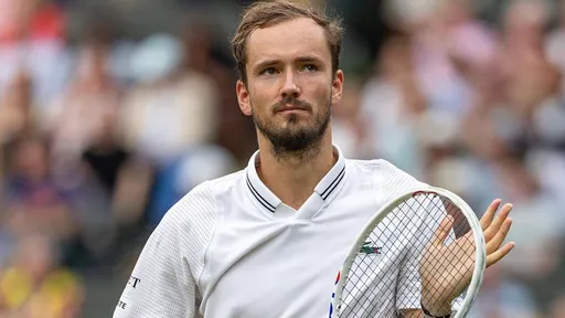 Медведев узнал имя соперника по полуфиналу US Open
