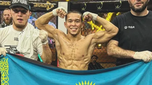 Асу Алмабаев подписал контракт с UFC