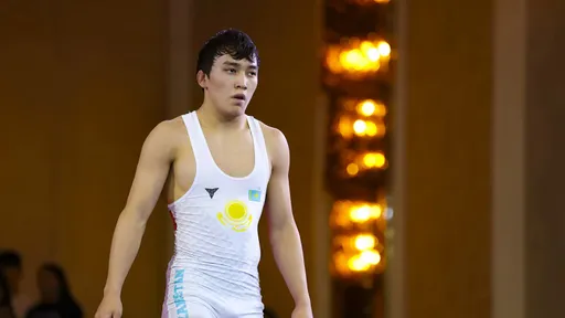 Казахстанец остановился в шаге от медали на юношеском чемпионате мира по борьбе