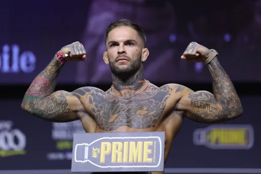 Экс-чемпиону UFC Гарбрандту назначен новый бой
