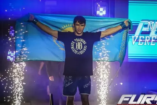 Николай Веретенников проиграл дебютный бой в UFC