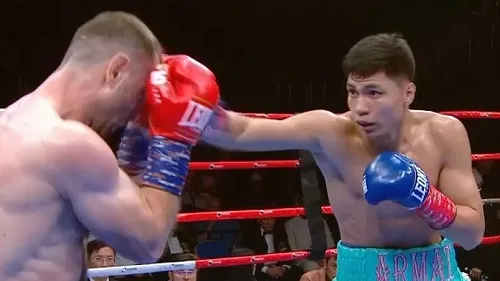 Армат Арманулы нокаутировал россиянина и защитил титул WBA Asia в Алматы