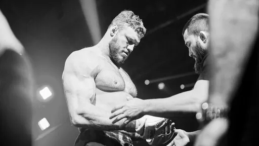 Раскрыта причина смерти 31-летнего экс-чемпиона Fight Nights Григория Пономарева