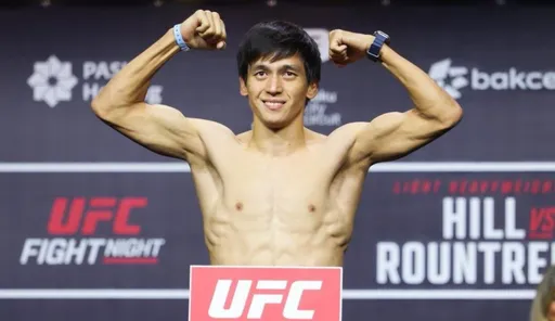 Поединок экс-бойцов UFC из Казахстана и Узбекистана завершился боевой ничьей