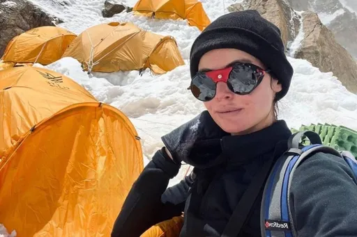 Альпинистка Алина Пекова стала первой россиянкой, которая покорила 14 самых высоких гор планеты