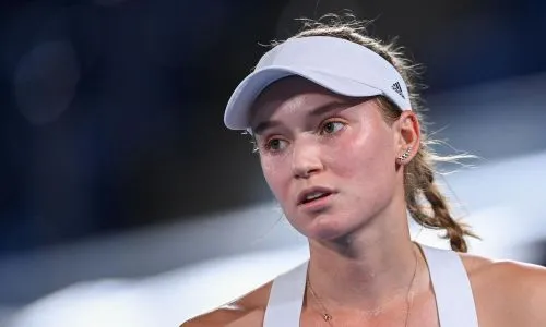 Рыбакина уступила Хаддад-Майе и вылетела с турнира WTA-500 в Абу-Даби