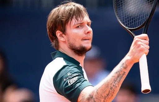 Александр Бублик уверенно пробился в третий круг US Open-2025