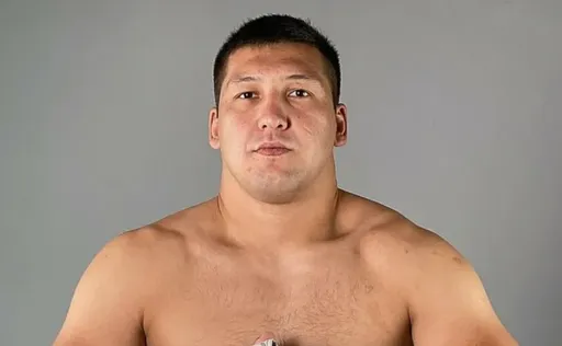 Стало известно время второго боя Дияра Нургожая в UFC