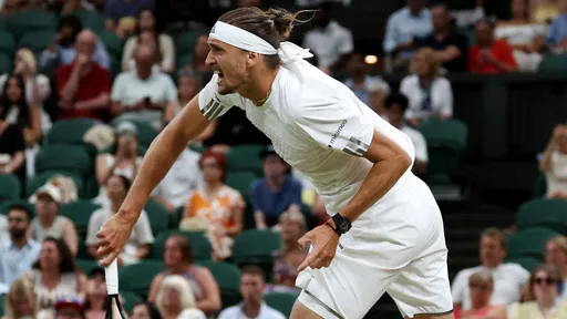 Матч Зверев – Легечка на Уимблдоне-2026 был прерван