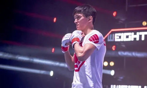 Менеджер Максума прокомментировал отказ от боя с проспектом UFC