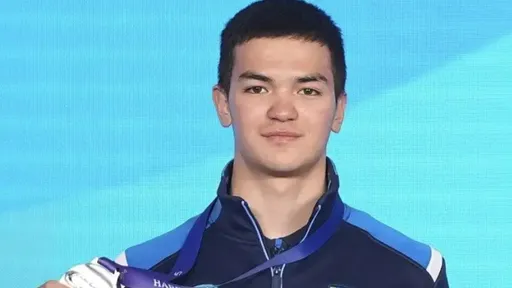 15-летний казахстанец вышел в финал этапа Кубка мира по фристайл-акробатике в Алматы