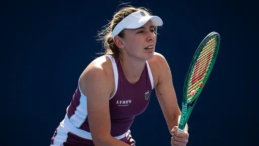 Александрова разгромила Носкову и вышла в четвертьфинал турнира в Пекине