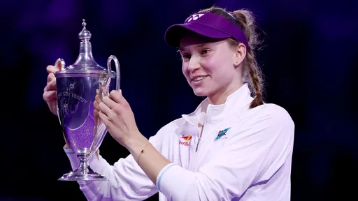 Рыбакина объяснила, почему не сфотографировалась с главой WTA