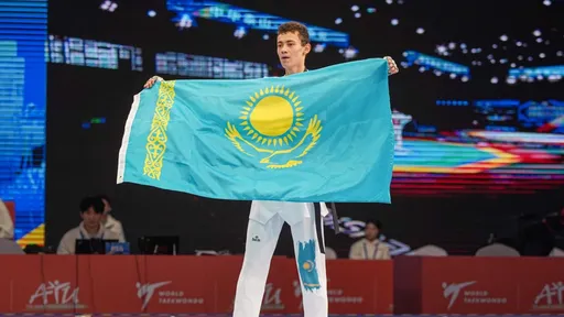 Сборная Казахстана по таеквондо завоевала 18 медалей в первый день Altaic Cup